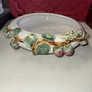VTG Majolica Bowl Crackle Finish 3-D Kousa Dogwood Berries 12x3"‎